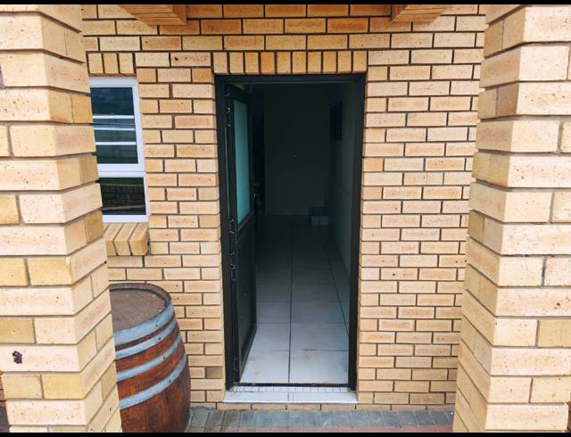 3 BEDROOM HOUSE FOR SALE IN DANA BAY